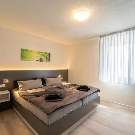 Neckartal - Premium Serviced Mit Je 1 Oder 2 Doppelzimmern - Highspeed-wlan, 55
