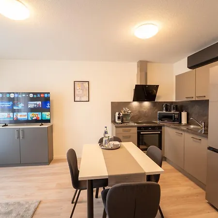 Neckartal - Premium Serviced Mit Je 1 Oder 2 Doppelzimmern - Highspeed-wlan, 55