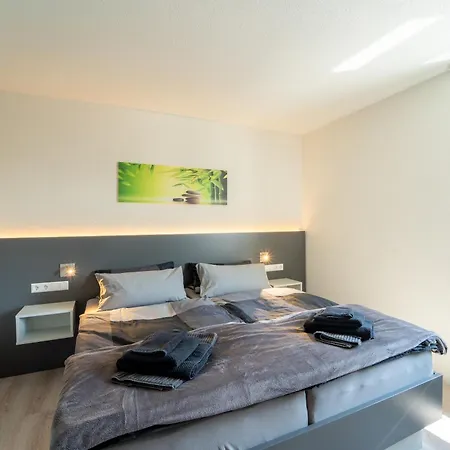Neckartal - Premium Serviced Mit Je 1 Oder 2 Doppelzimmern - Highspeed-wlan, 55